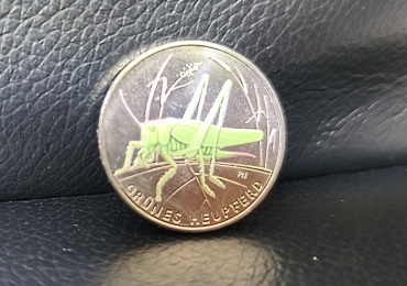 5€ Münze grünes Heupferd
